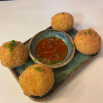 Bolinho de Salmão